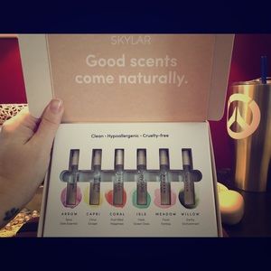 Skylar sample scent pack